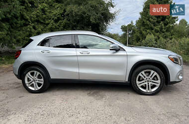 Внедорожник / Кроссовер Mercedes-Benz GLA-Class 2018 в 
