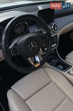 Внедорожник / Кроссовер Mercedes-Benz GLA-Class 2019 в 