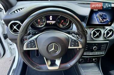 Внедорожник / Кроссовер Mercedes-Benz GLA-Class 2018 в 