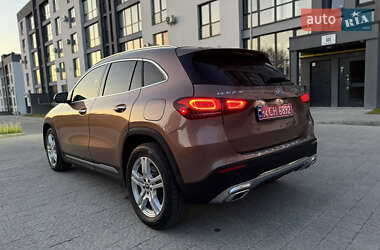 Внедорожник / Кроссовер Mercedes-Benz GLA-Class 2022 в 