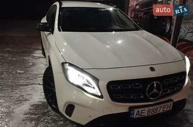 Внедорожник / Кроссовер Mercedes-Benz GLA-Class 2017 в 