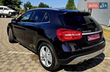 Внедорожник / Кроссовер Mercedes-Benz GLA-Class 2016 в 