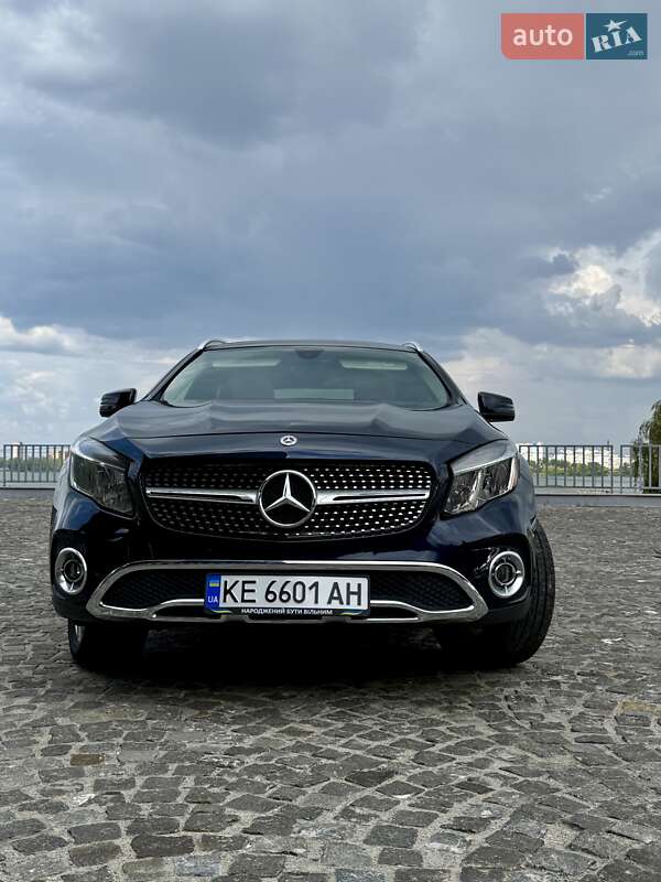 Mercedes-Benz GLA-Class 2018