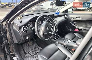Позашляховик / Кросовер Mercedes-Benz GLA-Class 2015 в 