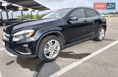 Позашляховик / Кросовер Mercedes-Benz GLA-Class 2015 в 