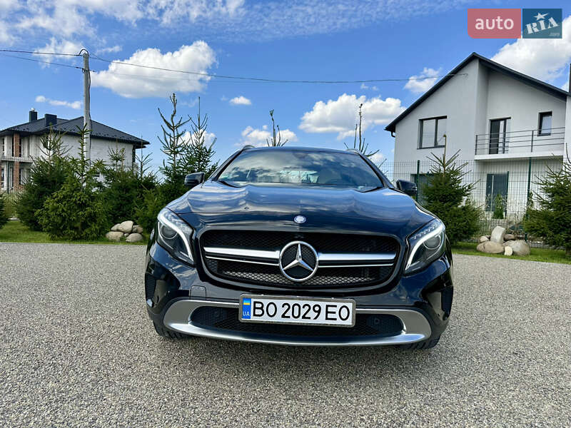 Внедорожник / Кроссовер Mercedes-Benz GLA-Class 2016 в Тернополе