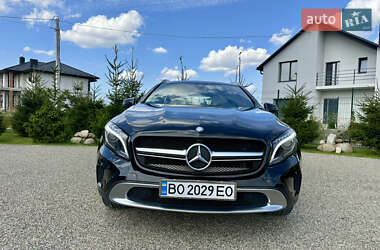 Внедорожник / Кроссовер Mercedes-Benz GLA-Class 2016 в 