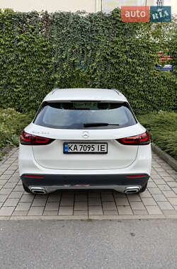 Внедорожник / Кроссовер Mercedes-Benz GLA-Class 2022 в 