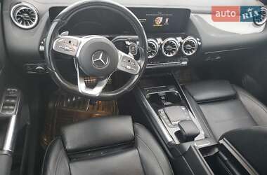 Внедорожник / Кроссовер Mercedes-Benz GLA-Class 2023 в 