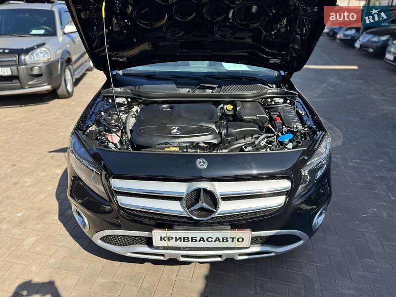 Внедорожник / Кроссовер Mercedes-Benz GLA-Class 2019 в Кривом Роге
