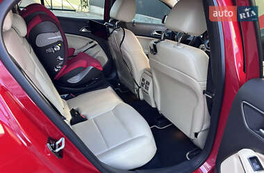 Внедорожник / Кроссовер Mercedes-Benz GLA-Class 2017 в 