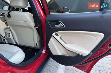 Внедорожник / Кроссовер Mercedes-Benz GLA-Class 2017 в 