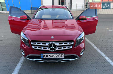 Внедорожник / Кроссовер Mercedes-Benz GLA-Class 2017 в 