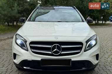 Позашляховик / Кросовер Mercedes-Benz GLA-Class 2015 в 
