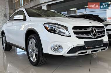 Внедорожник / Кроссовер Mercedes-Benz GLA-Class 2019 в 