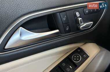 Внедорожник / Кроссовер Mercedes-Benz GLA-Class 2019 в 