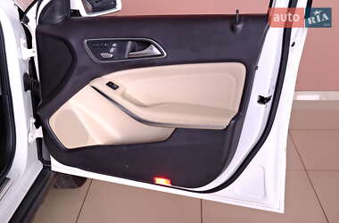 Позашляховик / Кросовер Mercedes-Benz GLA-Class 2018 в 