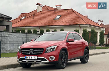 Позашляховик / Кросовер Mercedes-Benz GLA-Class 2018 в 