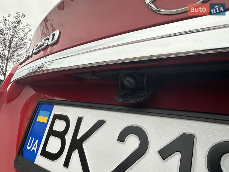 Внедорожник / Кроссовер Mercedes-Benz GLA-Class 2018 в Ровно