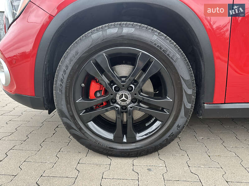 Внедорожник / Кроссовер Mercedes-Benz GLA-Class 2018 в Ровно