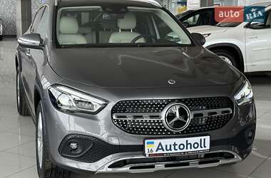 Внедорожник / Кроссовер Mercedes-Benz GLA-Class 2022 в 