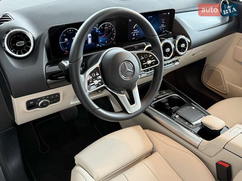 Внедорожник / Кроссовер Mercedes-Benz GLA-Class 2022 в Одессе
