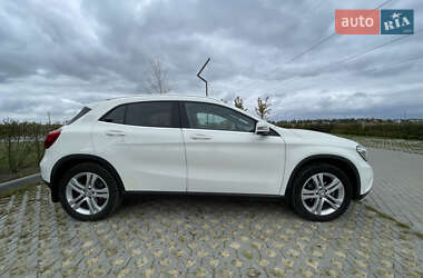 Внедорожник / Кроссовер Mercedes-Benz GLA-Class 2016 в 