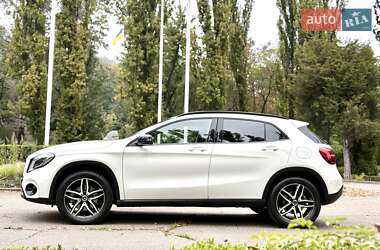 Внедорожник / Кроссовер Mercedes-Benz GLA-Class 2017 в 