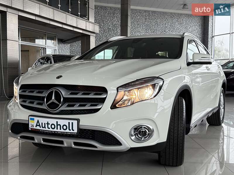 Mercedes-Benz GLA-Class 2016