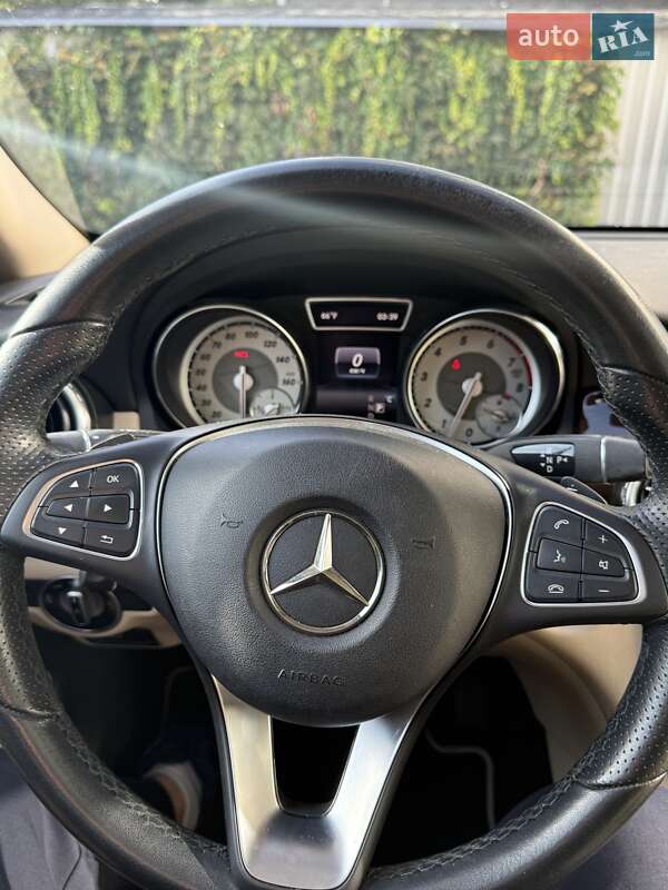 Внедорожник / Кроссовер Mercedes-Benz GLA-Class 2016 в Харькове