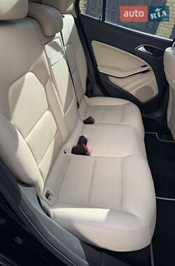 Внедорожник / Кроссовер Mercedes-Benz GLA-Class 2016 в 