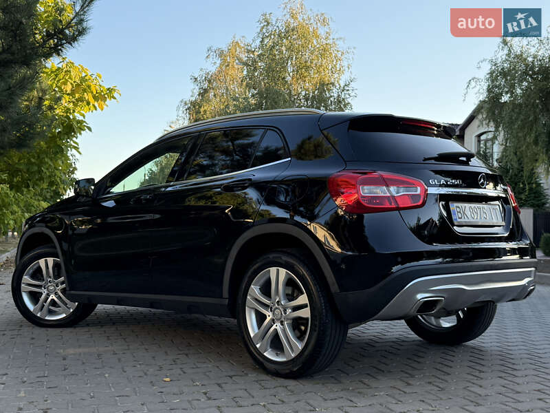 Внедорожник / Кроссовер Mercedes-Benz GLA-Class 2014 в Одессе