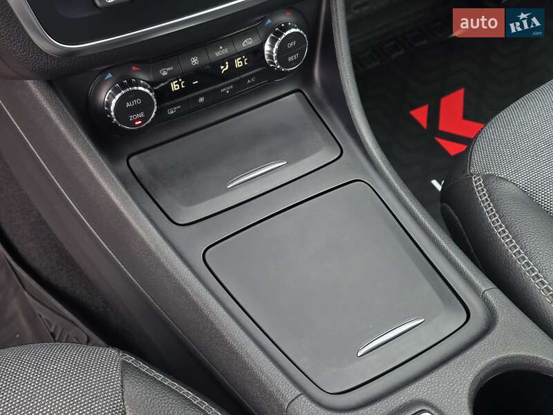 Позашляховик / Кросовер Mercedes-Benz GLA-Class 2014 в Хмельницькому