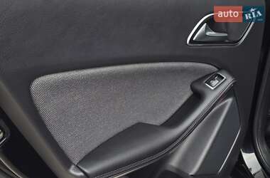 Внедорожник / Кроссовер Mercedes-Benz GLA-Class 2014 в 