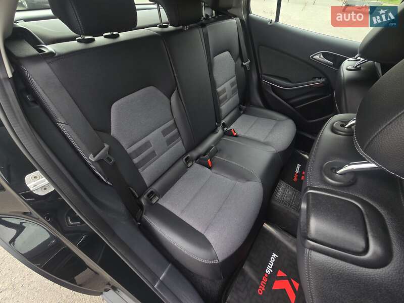 Позашляховик / Кросовер Mercedes-Benz GLA-Class 2014 в Хмельницькому