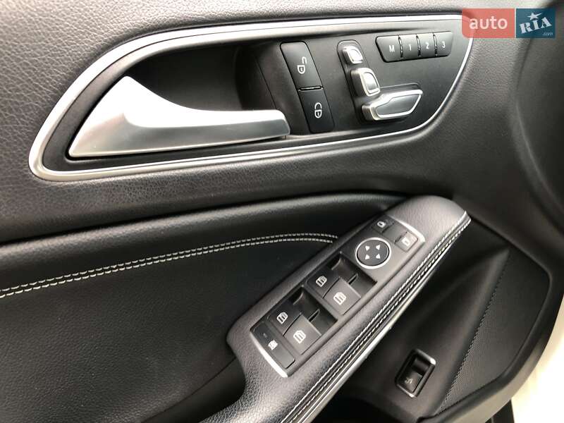 Внедорожник / Кроссовер Mercedes-Benz GLA-Class 2017 в Киеве фото 10 Внедорожник / Кроссовер Mercedes-Benz GLA-Class 2017 в Киеве
