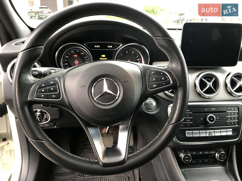 Внедорожник / Кроссовер Mercedes-Benz GLA-Class 2017 в Киеве фото 20 Внедорожник / Кроссовер Mercedes-Benz GLA-Class 2017 в Киеве