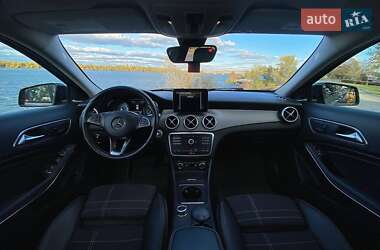 Позашляховик / Кросовер Mercedes-Benz GLA-Class 2016 в 