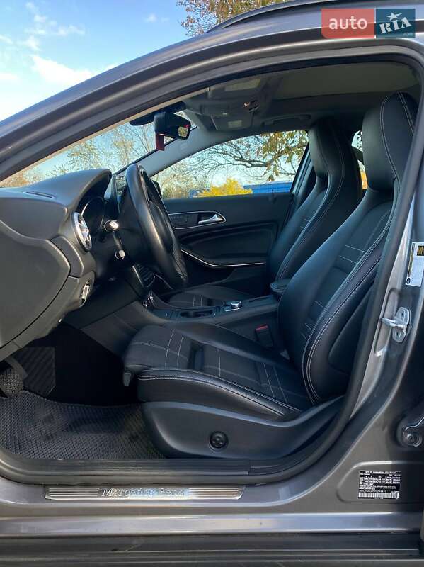Позашляховик / Кросовер Mercedes-Benz GLA-Class 2016 в Дніпрі