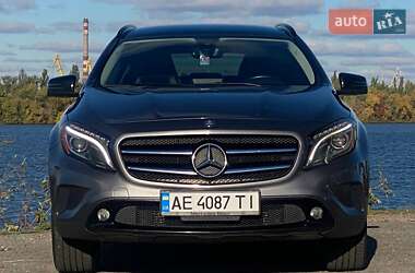 Позашляховик / Кросовер Mercedes-Benz GLA-Class 2016 в 