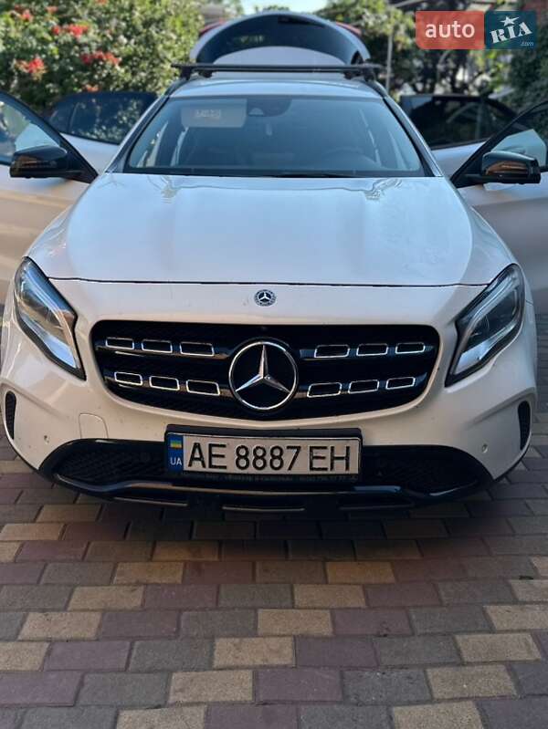 Позашляховик / Кросовер Mercedes-Benz GLA-Class 2017 в П'ятихатках