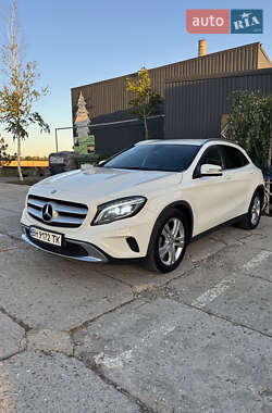 Позашляховик / Кросовер Mercedes-Benz GLA-Class 2016 в 