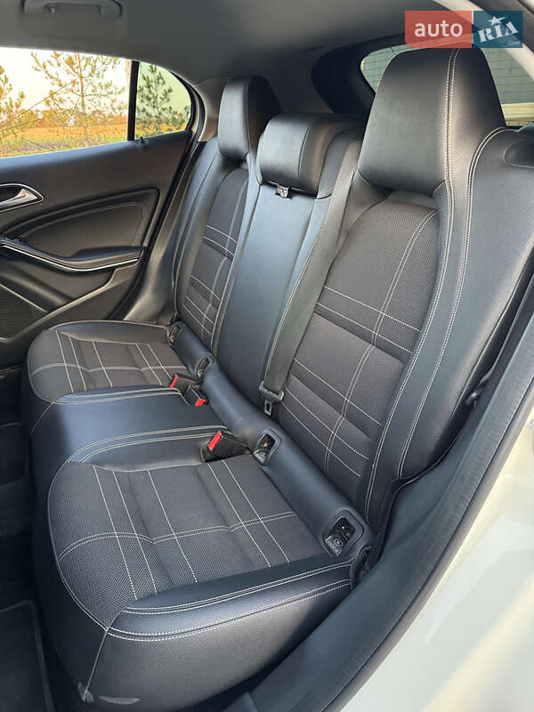 Внедорожник / Кроссовер Mercedes-Benz GLA-Class 2016 в Одессе