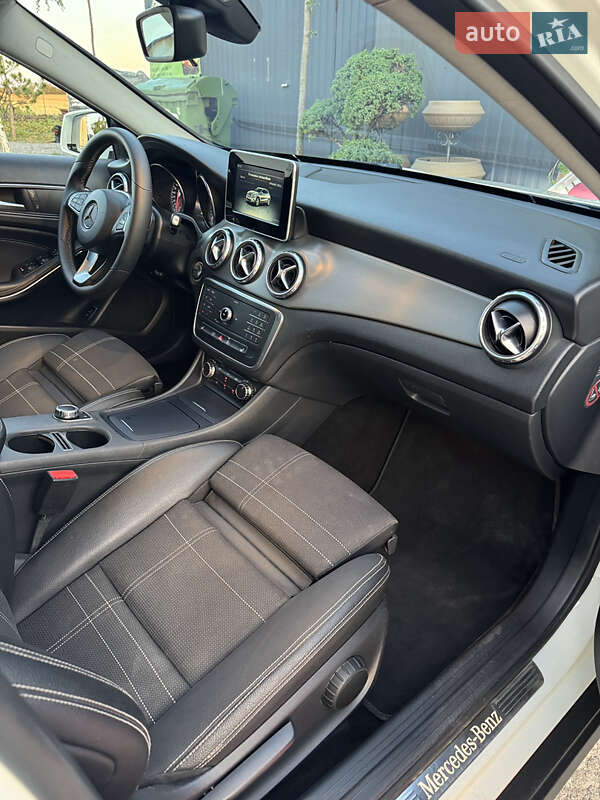 Внедорожник / Кроссовер Mercedes-Benz GLA-Class 2016 в Одессе