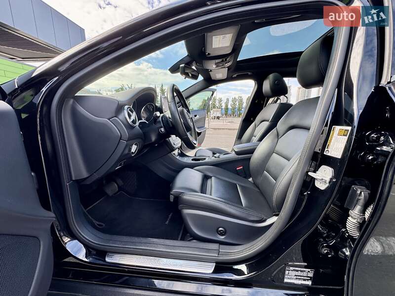 Внедорожник / Кроссовер Mercedes-Benz GLA-Class 2016 в Киеве фото 32 Внедорожник / Кроссовер Mercedes-Benz GLA-Class 2016 в Киеве