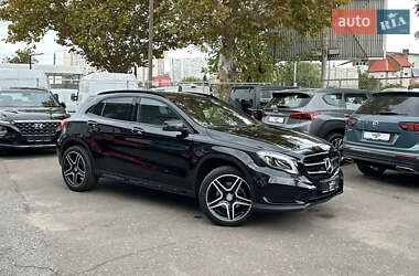 Позашляховик / Кросовер Mercedes-Benz GLA-Class 2017 в 
