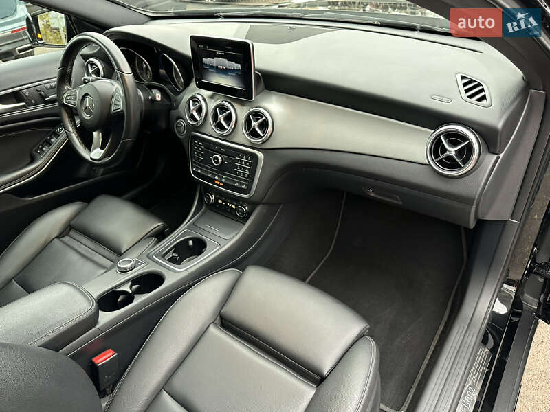 Позашляховик / Кросовер Mercedes-Benz GLA-Class 2017 в Одесі