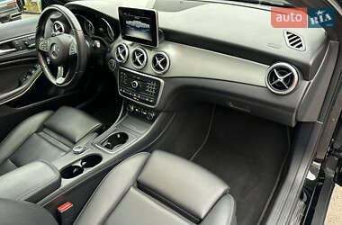 Позашляховик / Кросовер Mercedes-Benz GLA-Class 2017 в 
