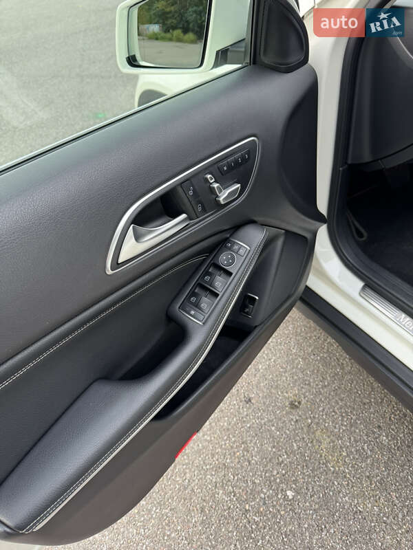 Внедорожник / Кроссовер Mercedes-Benz GLA-Class 2017 в Киеве фото 21 Внедорожник / Кроссовер Mercedes-Benz GLA-Class 2017 в Киеве