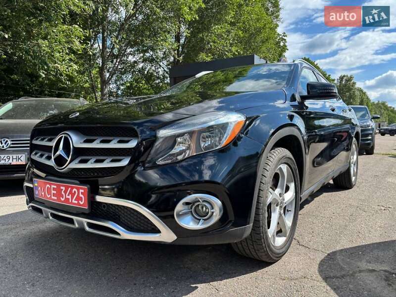 Внедорожник / Кроссовер Mercedes-Benz GLA-Class 2019 в Полтаве